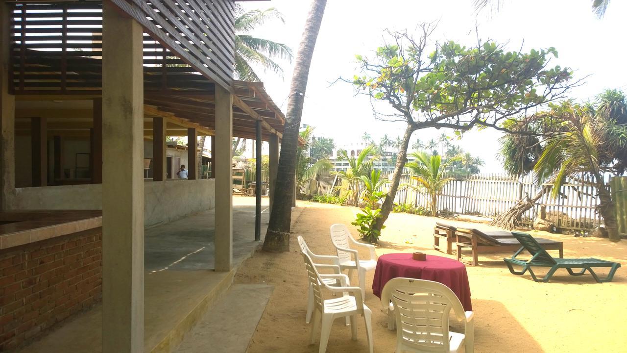 Ranveli Beach Resort Dehiwala-Mount Lavinia Kültér fotó